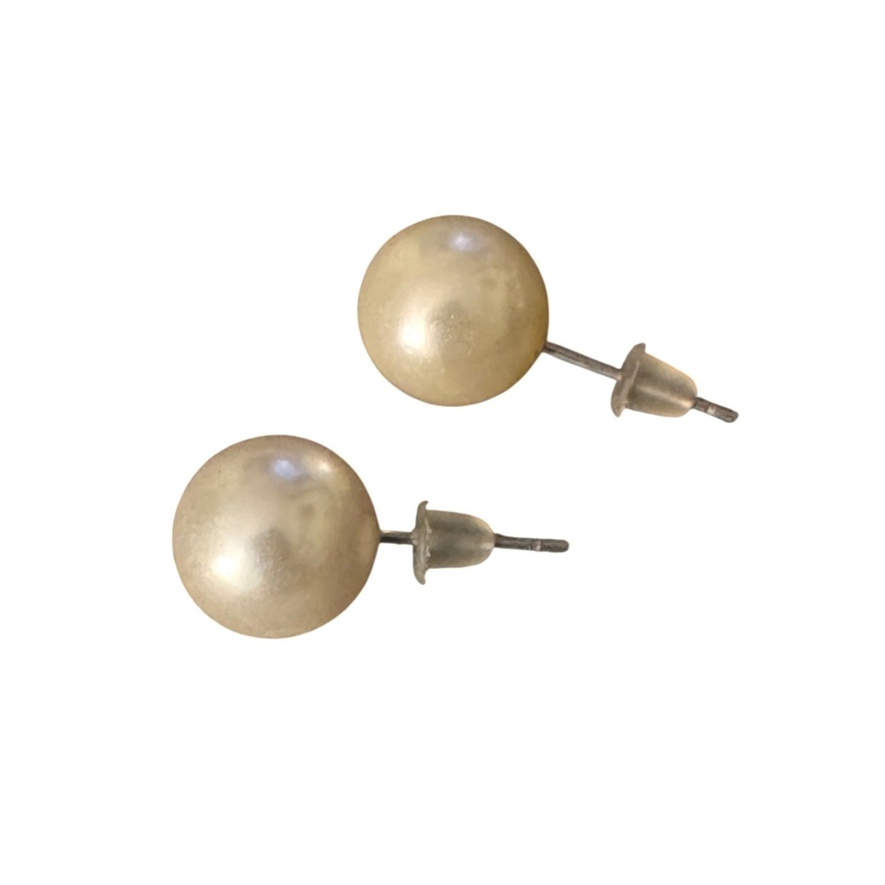 Vintage Style Cream Faux Pearl Stud Earrings Round Minimalist Bridal Jewelry